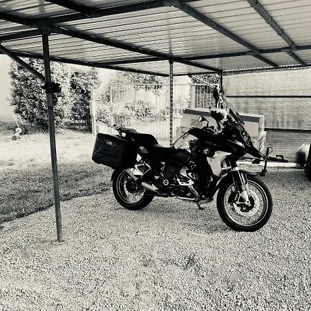 Balabuska & Garden בית הארחה